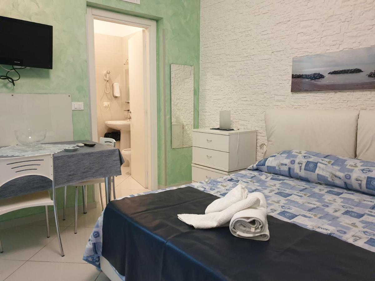 مبيت وإفطار ساليرنو Al Porticciolo المظهر الخارجي الصورة